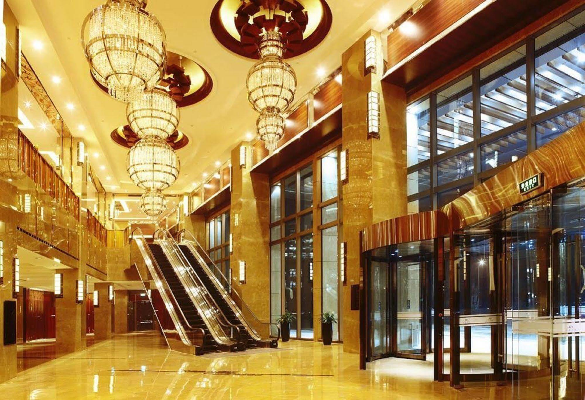 Kun Tai Glory Hotel Beijing Wangjing Pequim Exterior foto
